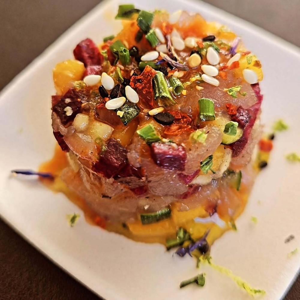Le tartare,Assaisonné juste comme il faut   ...#lemoanafoodtruck #lemoana ##streetfood ##foodaddict ##foodtruck ##foodstagram ##foodporn #paca ##cuisinemaison #provence #saumon #Marseille #aixenprov